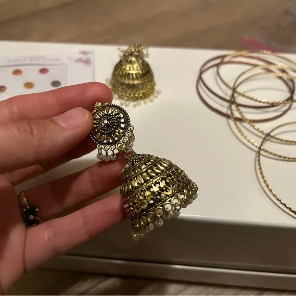 Kalki Elegant Orange Lehenga Set - Picture 9 of 10